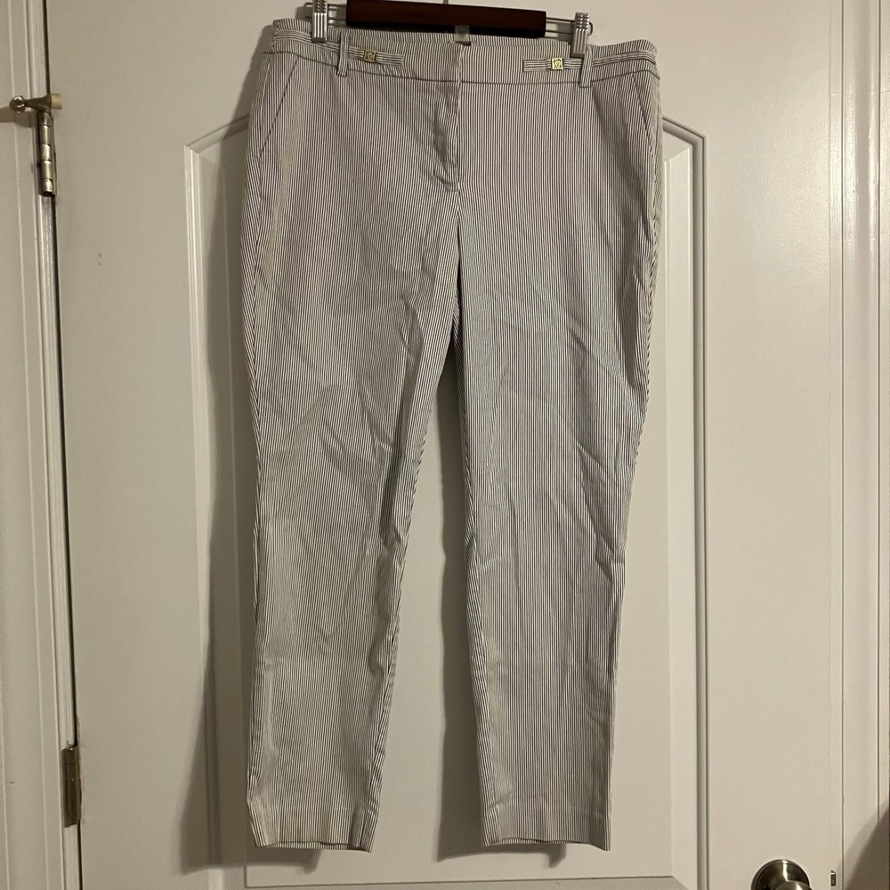 Anne Klein Black White Seersucker Striped Pants Tapered Ankle Crop Trousers 12